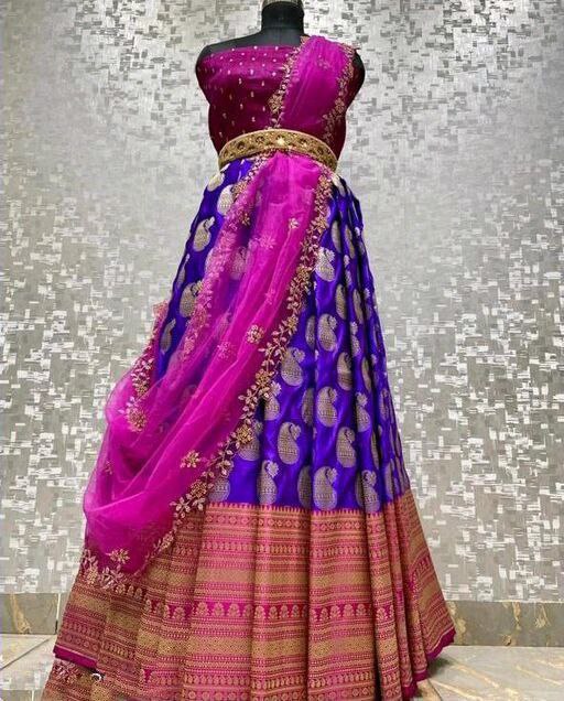 Attreactive Lehnga Choli For Women With Blouse