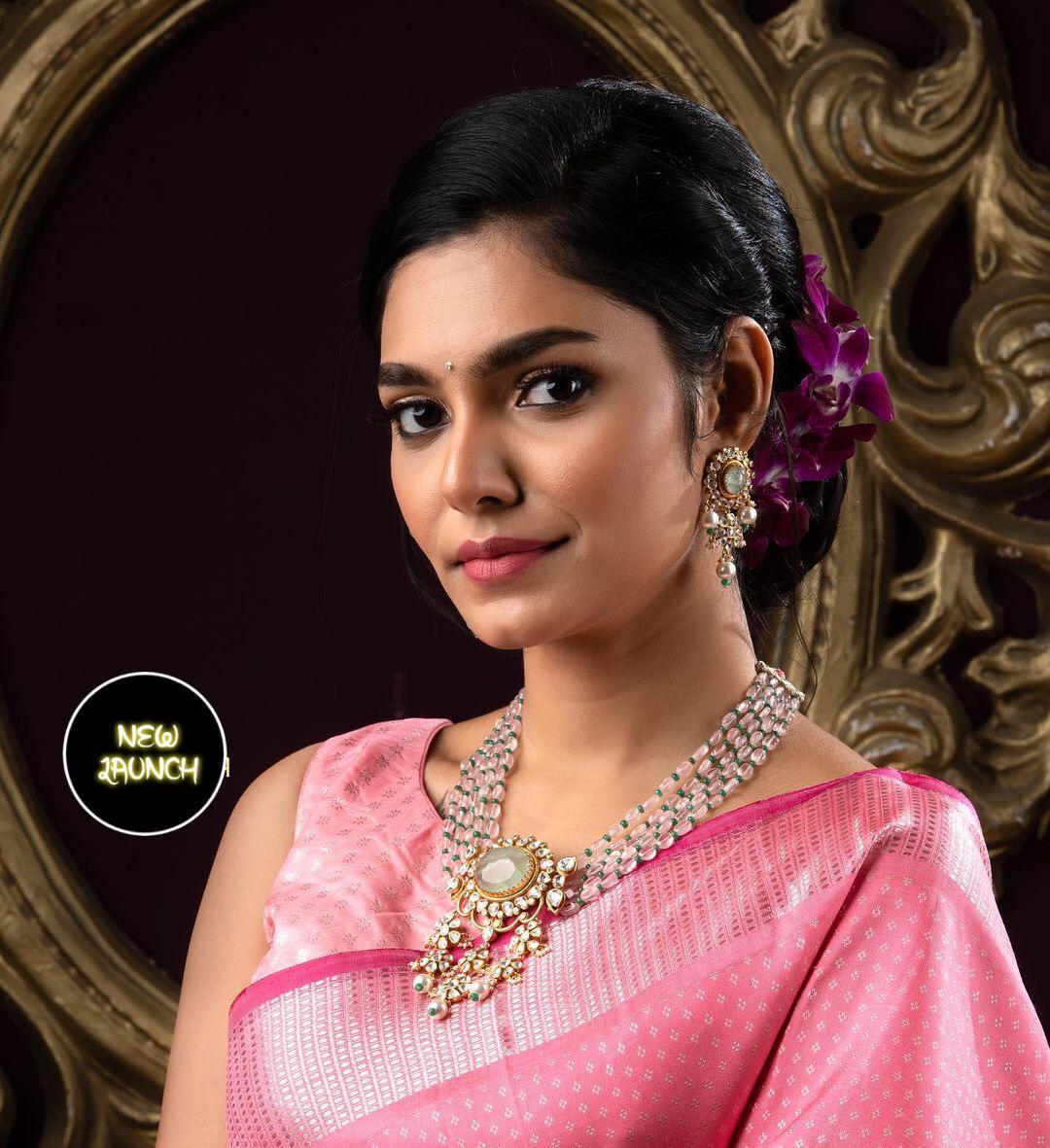 Gajari Color Silk Saree With Zari Work For Women