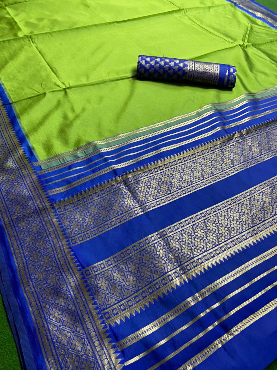 Parrot green Kanchipuram pure silk saree with royal blue border