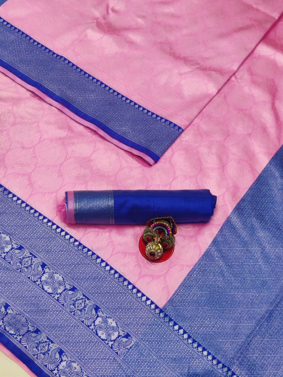 Trendy Baby Pink Color Soft Silk Sarees With Blue Blouse