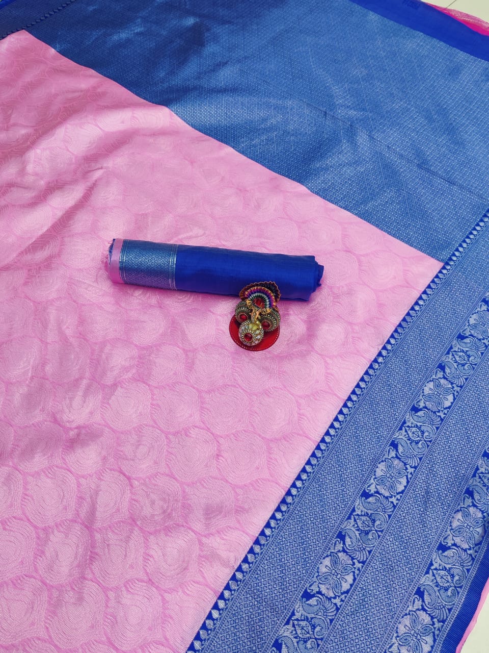 Trendy Baby Pink Color Soft Silk Sarees With Blue Blouse