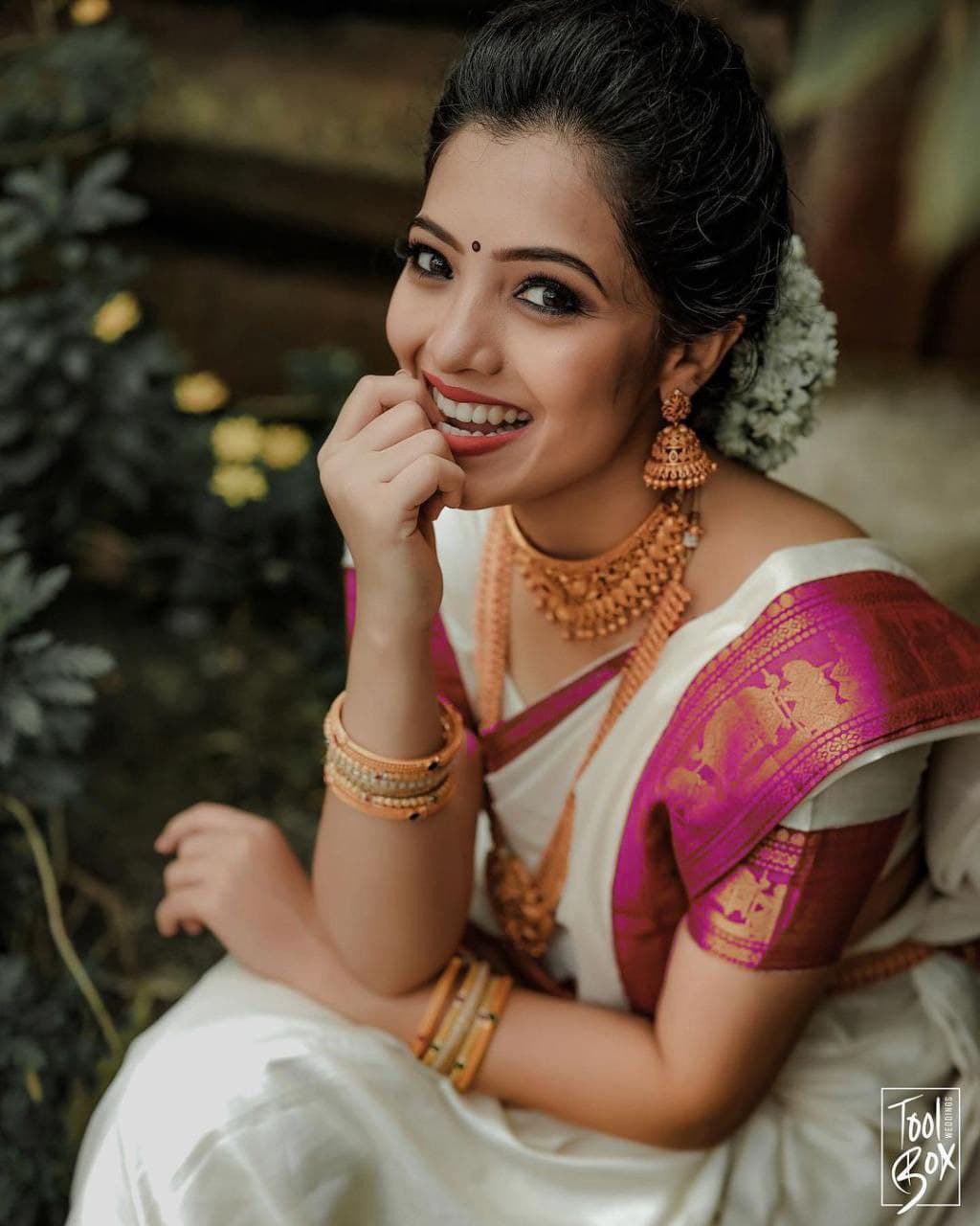 South Indian White Soft Silk Saree With Blouse