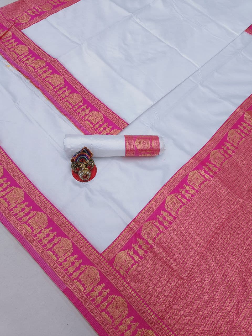 South Indian White Soft Silk Saree With Blouse