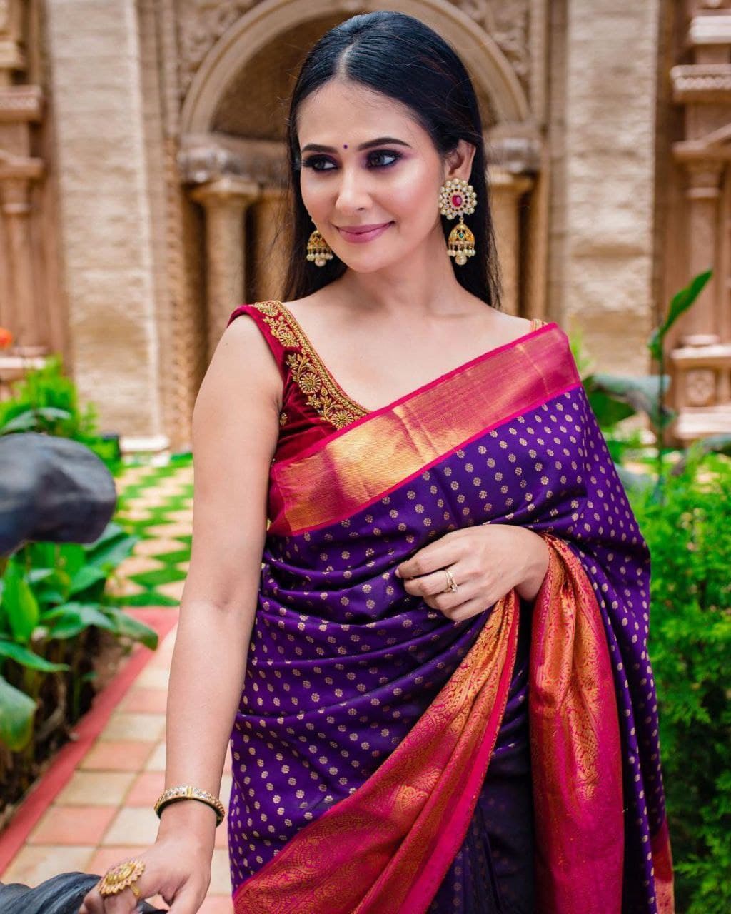 Partywear Purple Saree With Red Blouse