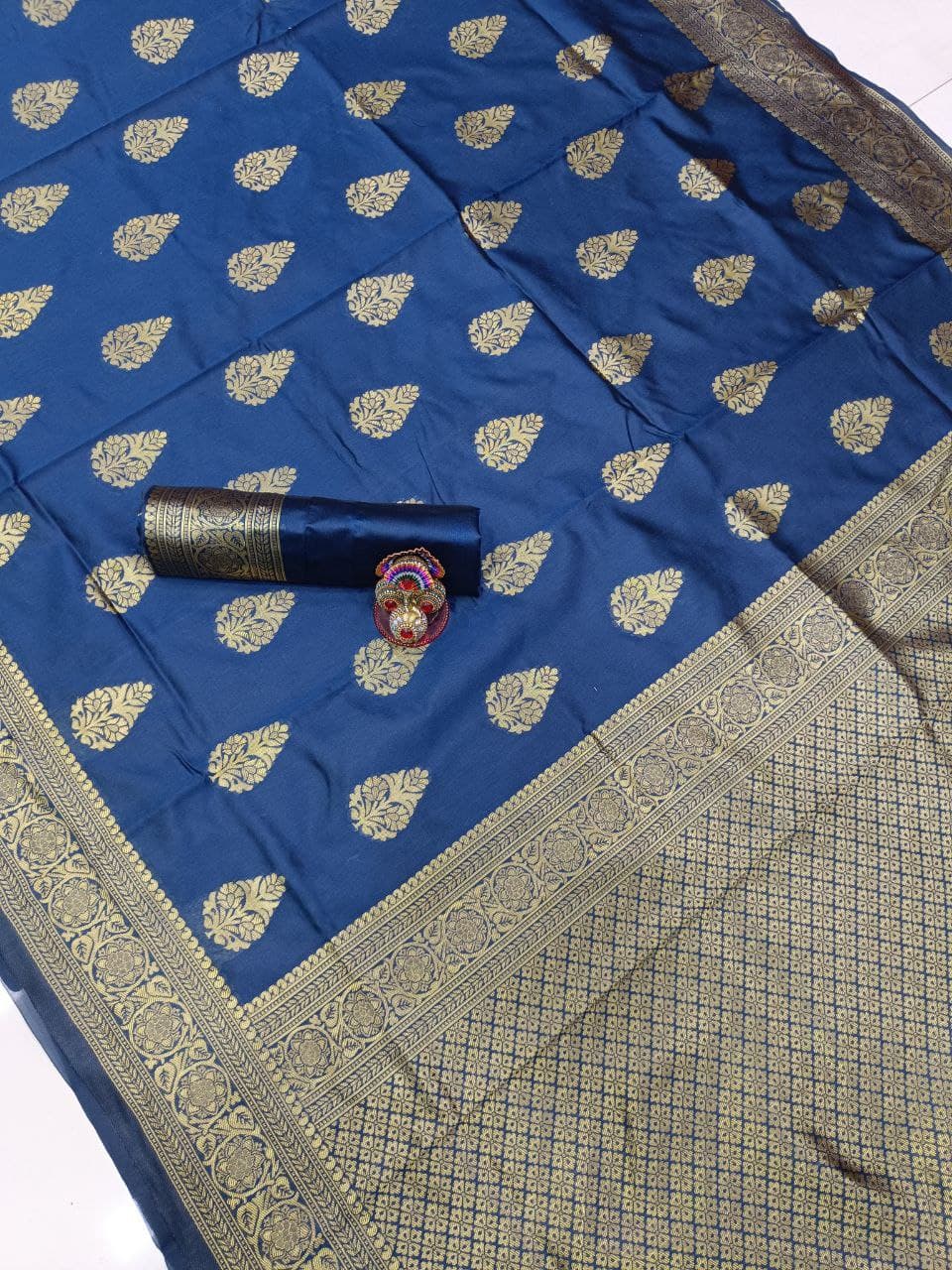 Blue Pink Soft Banarasi Silk Saree With Blouse