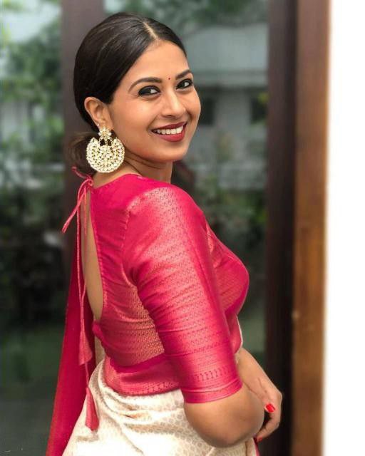 Wedding Silk Kanjivaram Banarasi Saree With Blouse