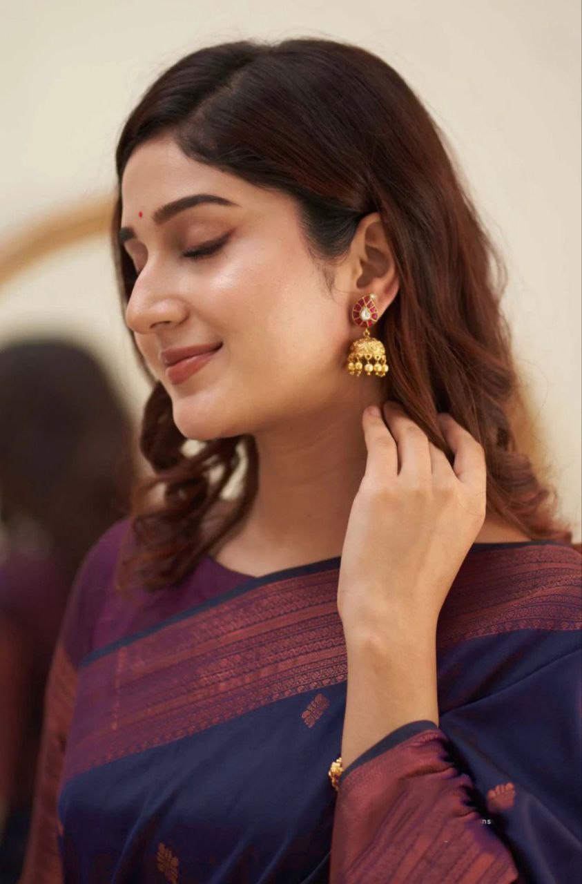 Pure Silk Traditional Saree With Blouse