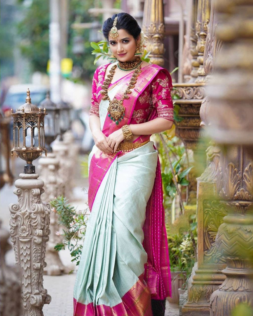 White Pink Litchi Silk Pure Kanchipuram Kanjeevaram saree