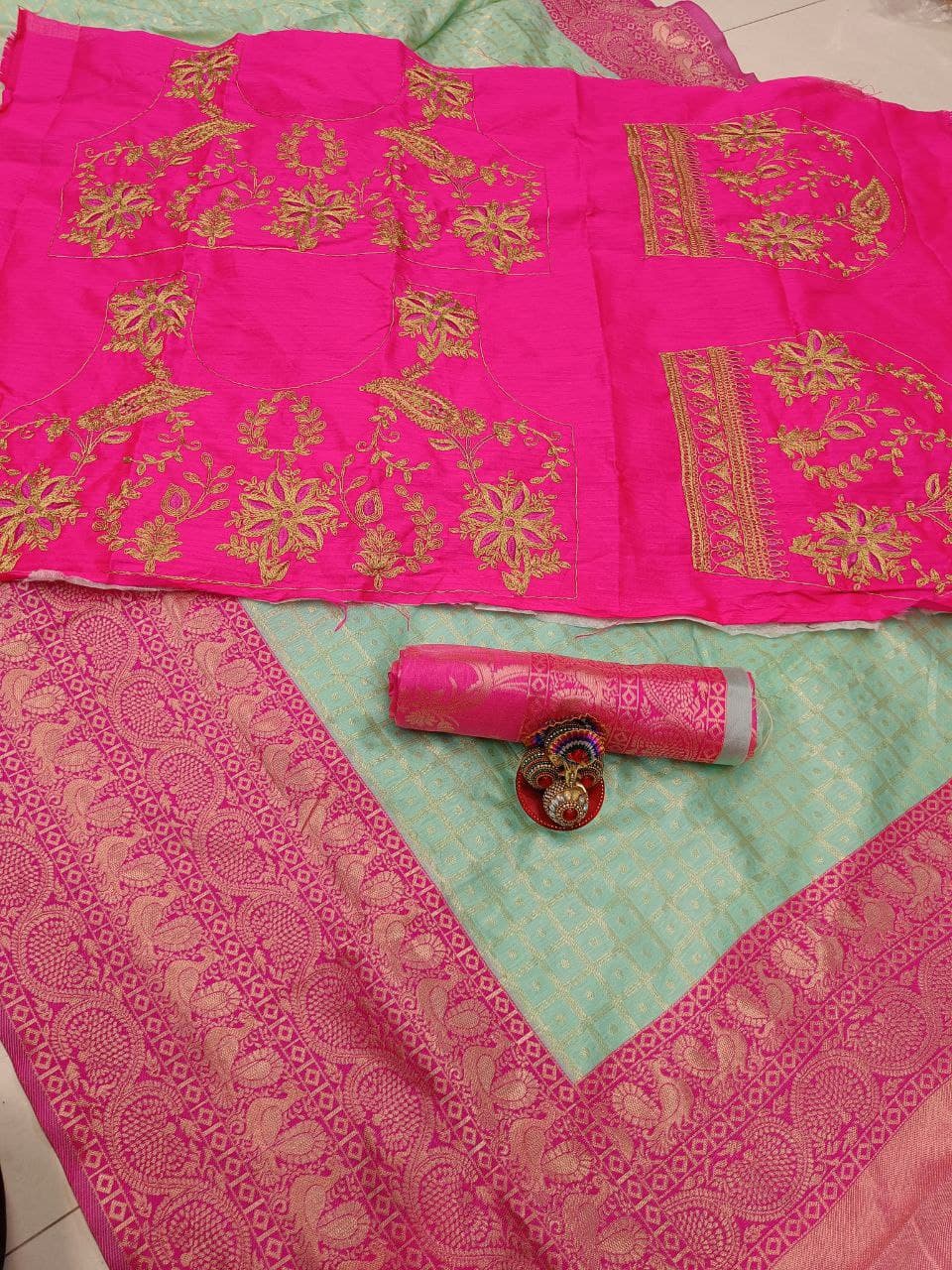 White Pink Litchi Silk Pure Kanchipuram Kanjeevaram saree