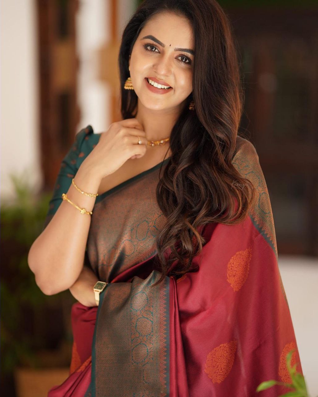 Partywear sari for women