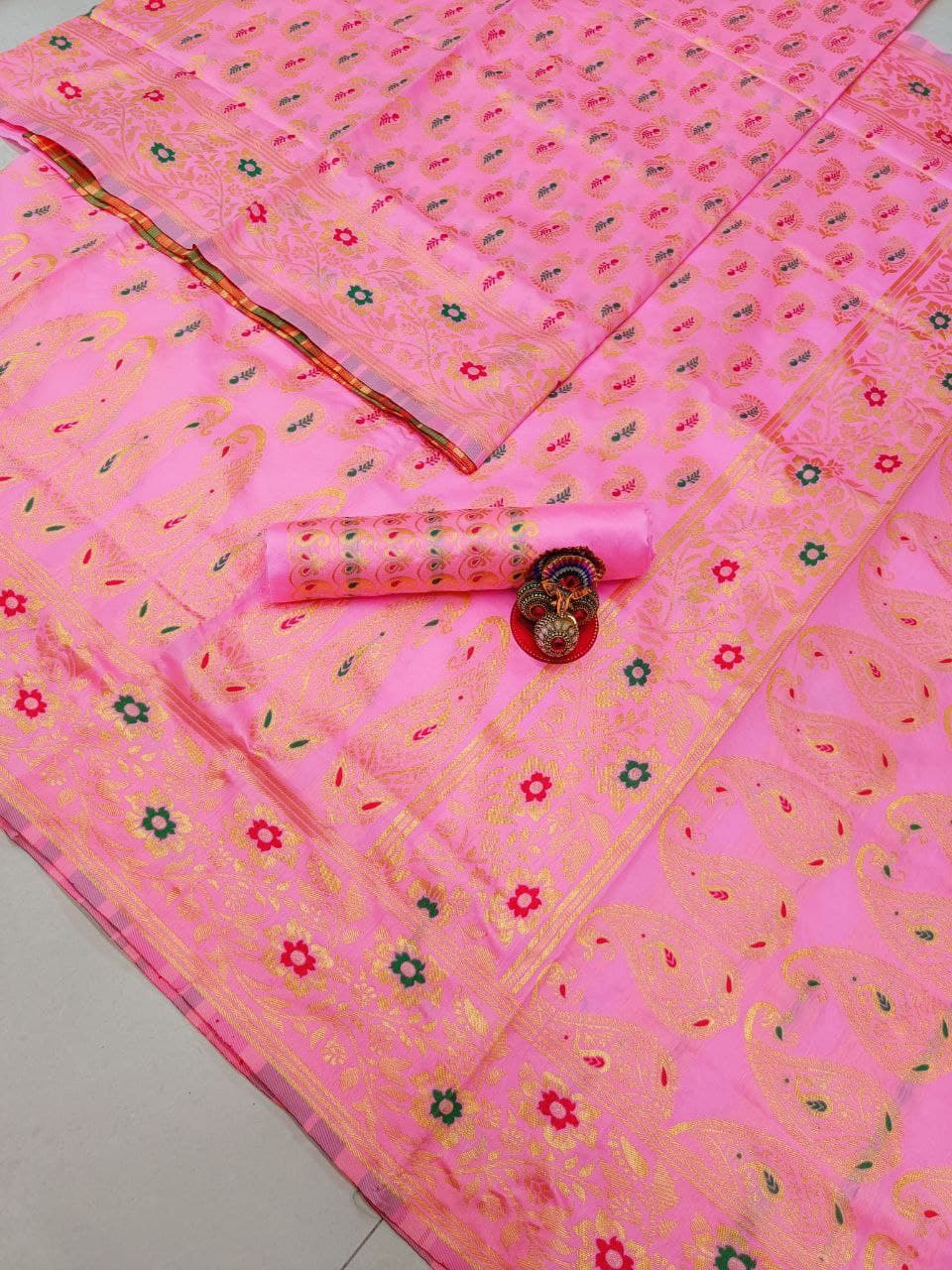 Pink Bollywood Pure Silk Kanjivaram saree for wedding and party wear