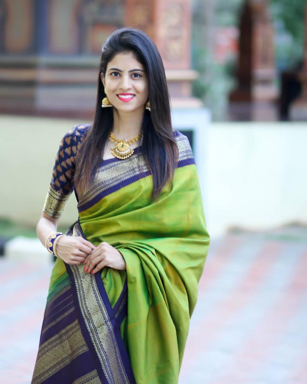 Parrot green Kanchipuram pure silk saree with royal blue border