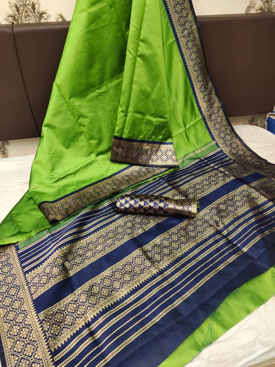 Parrot green Kanchipuram pure silk saree with royal blue border