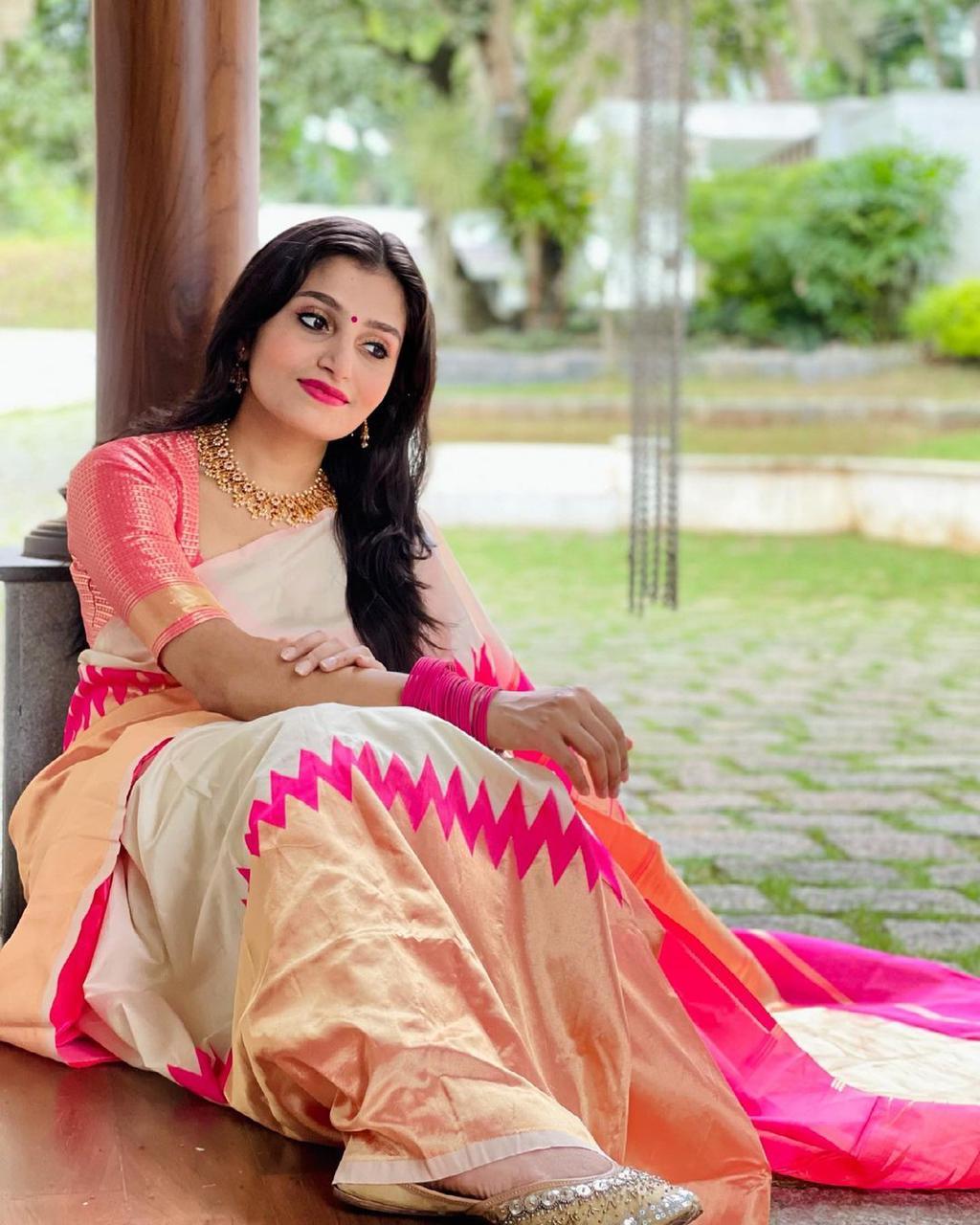 Pure Silk Saree with jari border and blouse