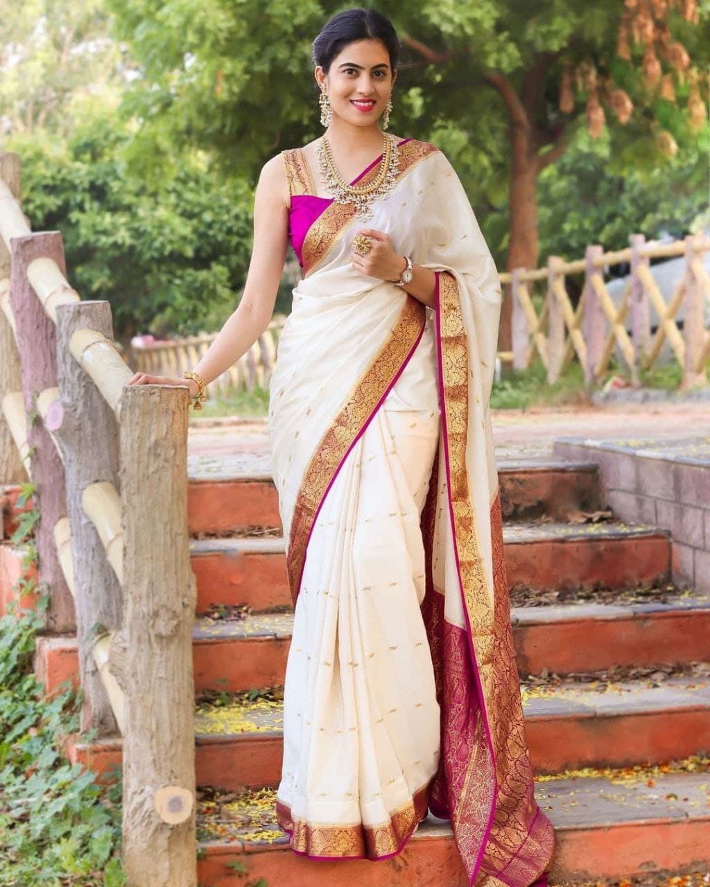 Paithani Pure Silk Saree in Off White : SMEY294