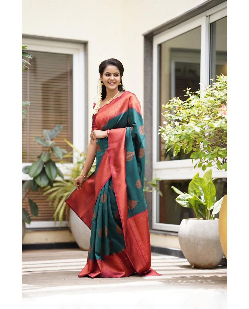 Red Green Color Wedding wear Silk Saree With Blouse