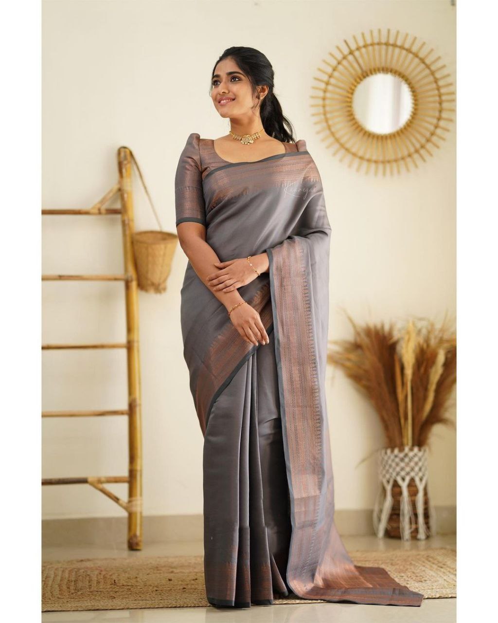 Party Wear Pattu Silk Grey Saree With Blouse