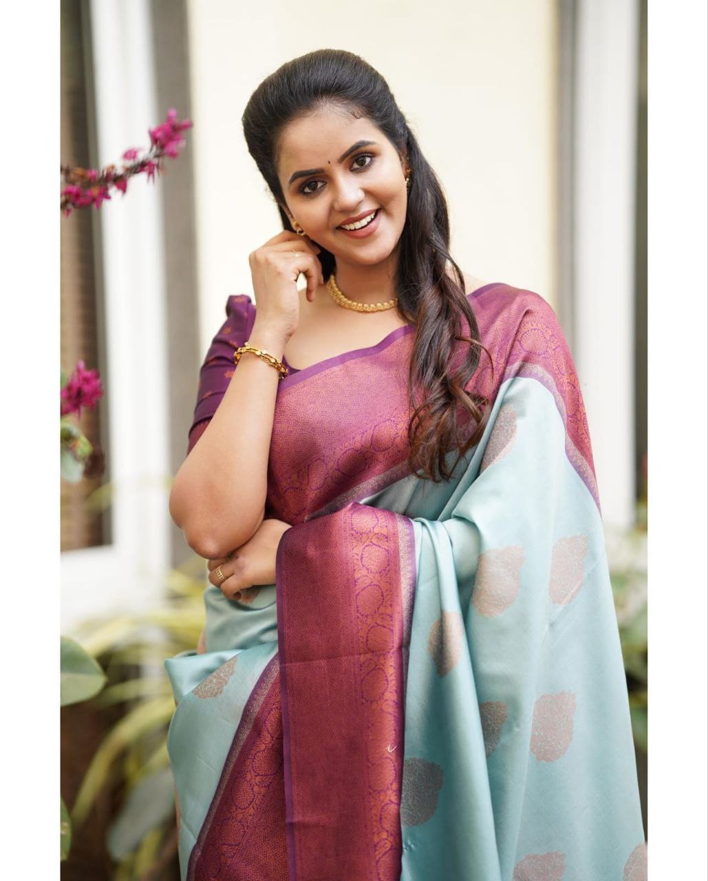Pure Silk Kanjivarm saree for women with border and designer blouse