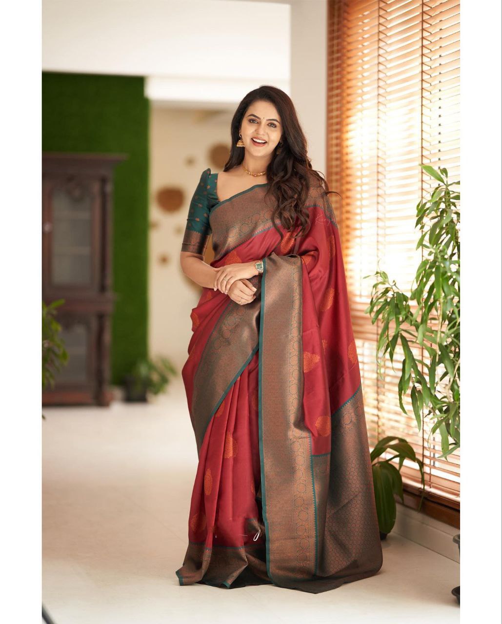 Attractive Maroon Banarasi raw silk Wedding Saree - sr16791