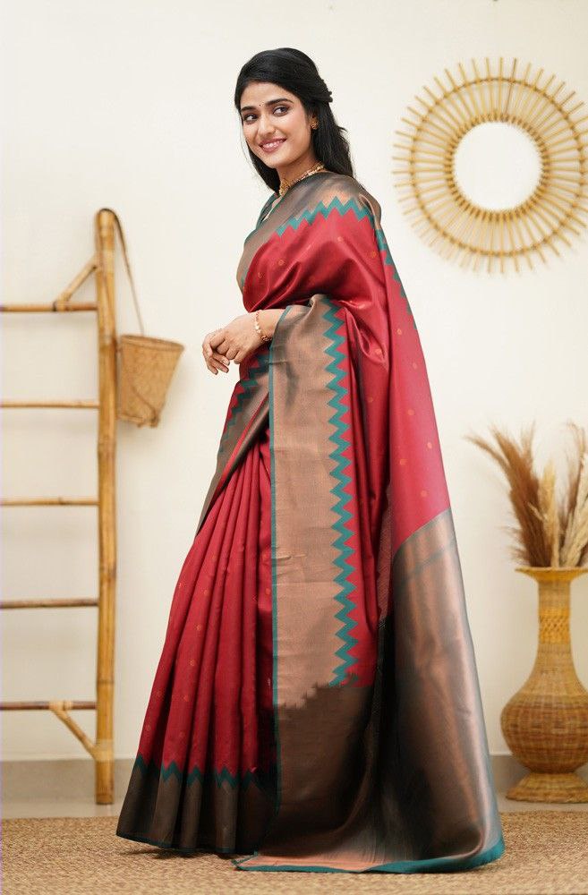 Beautiful Kanjivaram Maroon Saree - Evilato Ab khwahish puri karega India