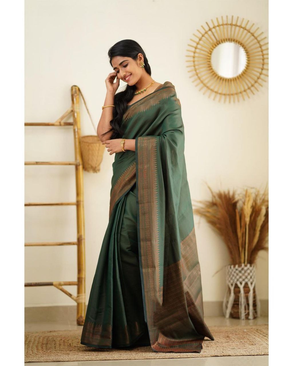 Pure Silk Kanjivarm Green saree for wedding